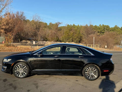 2017 Lincoln MKZ Select