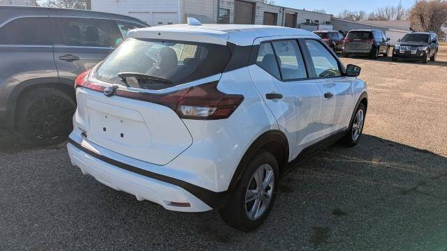 2023 Nissan Kicks S