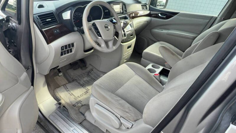 2011 Nissan Quest