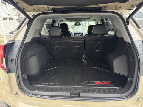 2023 GMC Terrain SLT