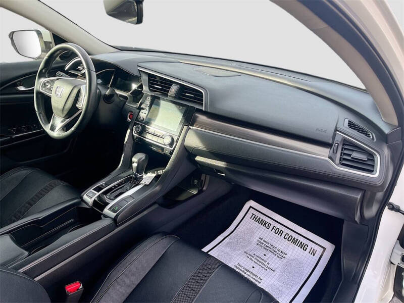 2019 Honda Civic Touring