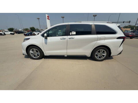 2026 Toyota Sienna Limited 7-Passenger