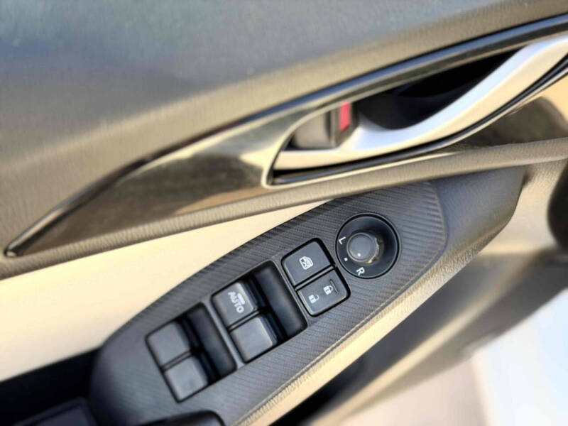 2016 Mazda MAZDA3 i Touring