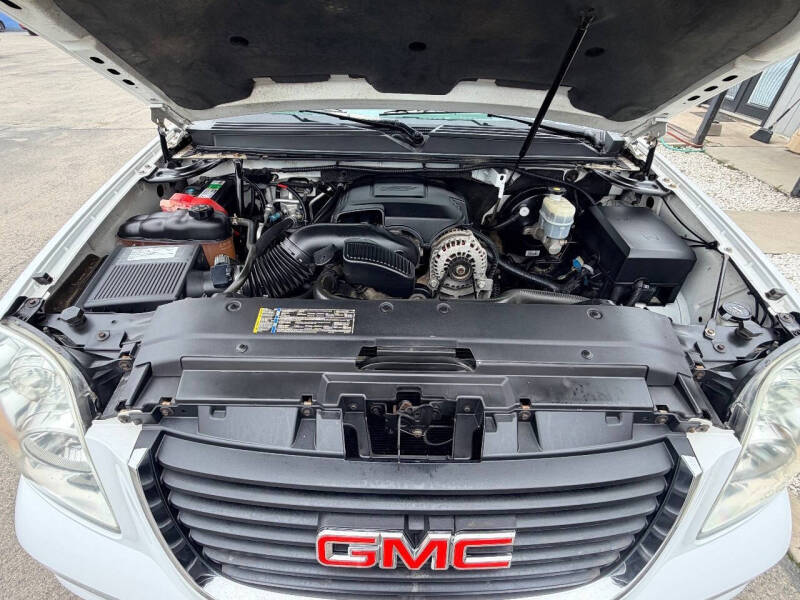 2009 GMC Yukon XL SLE