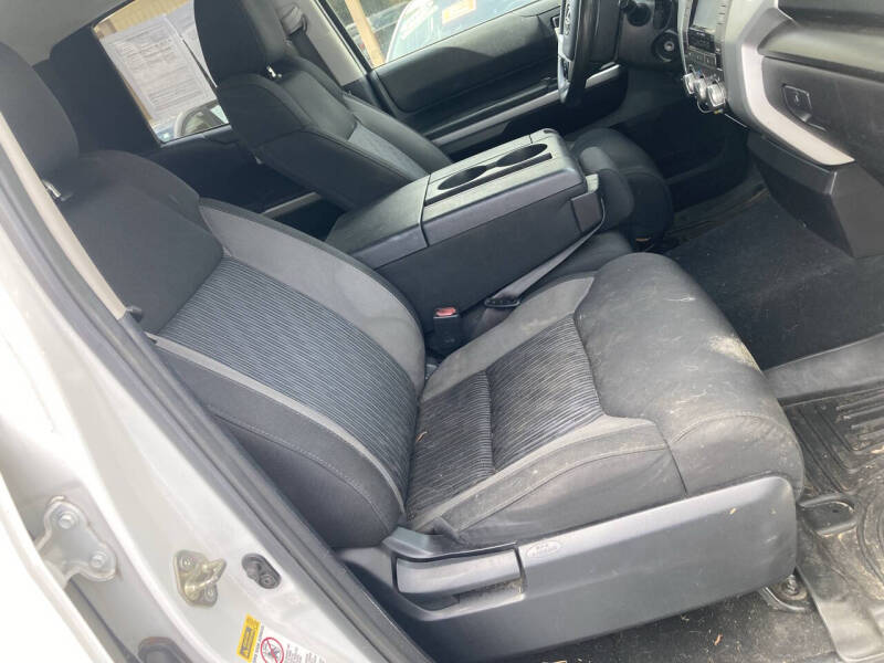 2014 Toyota Tundra SR5