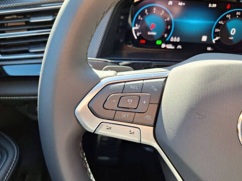 2026 Volkswagen Atlas Cross Sport SEL R-Line Black 4Motion