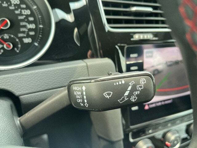 2019 Volkswagen Golf GTI 33