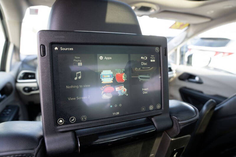 2018 Chrysler Pacifica Hybrid Limited