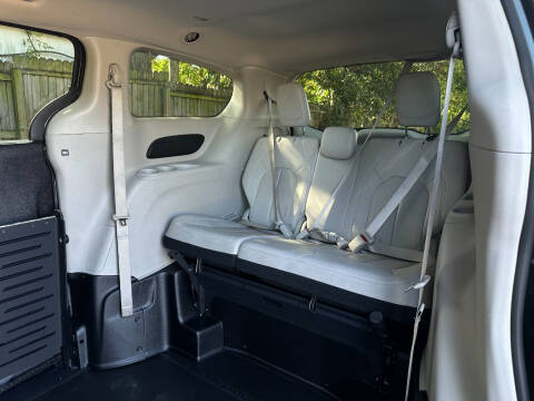 2021 Chrysler Voyager LXi