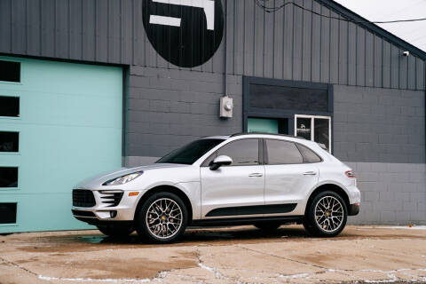 2016 Porsche Macan for sale at Enthusiast Autohaus in Sheridan IN