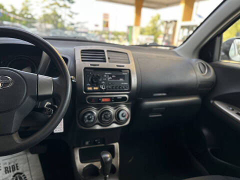 2013 Scion xD