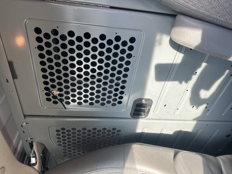 2025 Chevrolet Express 2500