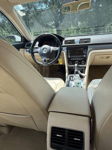 2014 Volkswagen Passat 1.8T SE PZEV