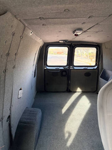 2003 Ford E-Series E-350 SD