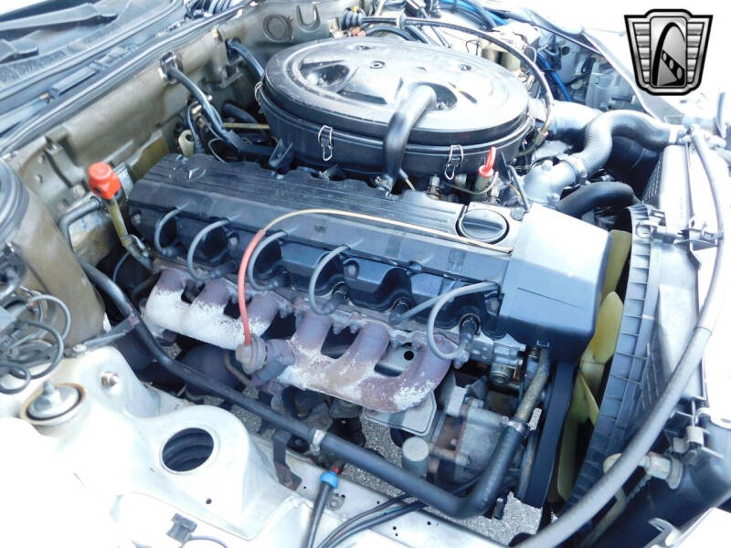 1990 Mercedes-Benz 300-Class 300 SE