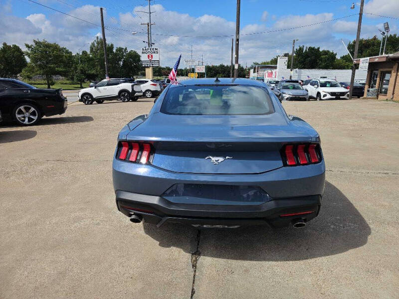 2025 Ford Mustang EcoBoost