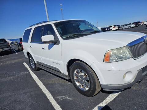 2004 Lincoln Navigator for sale at AFFORDABLE DISCOUNT AUTO in Humboldt TN