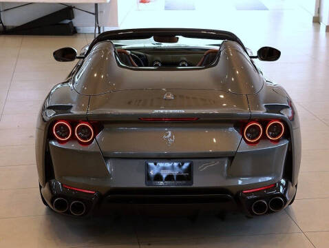 2021 Ferrari 812 GTS