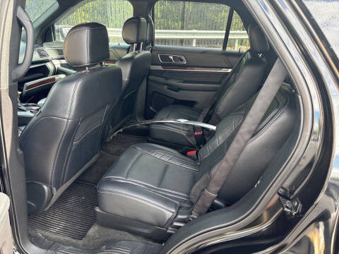 2017 Ford Explorer Platinum