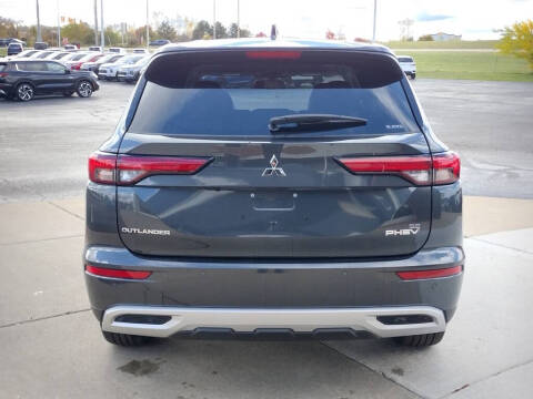 2025 Mitsubishi Outlander PHEV SE