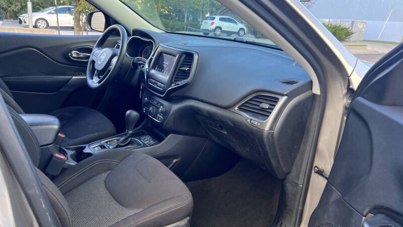 2021 Jeep Cherokee Latitude