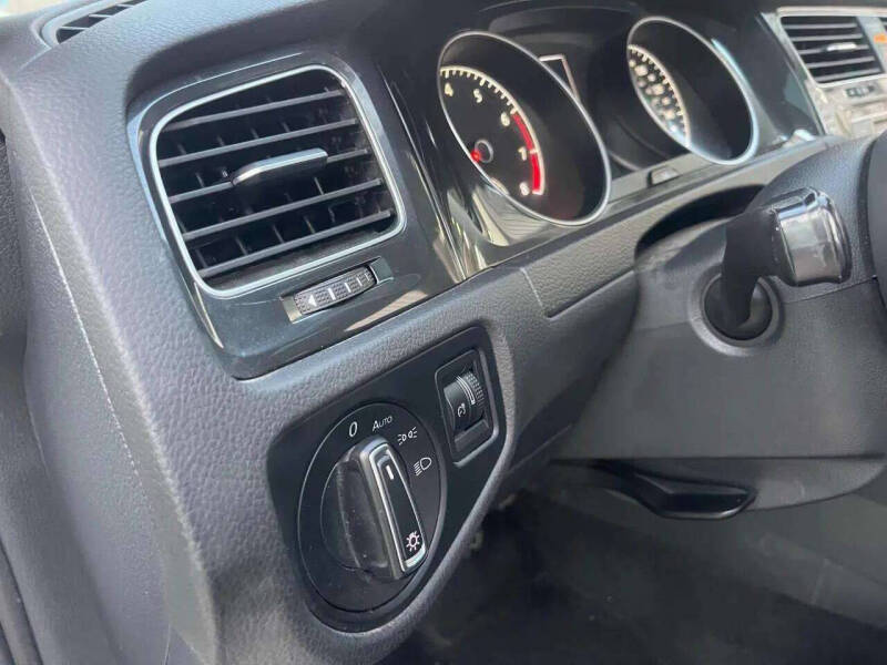 2021 Volkswagen Golf TSI