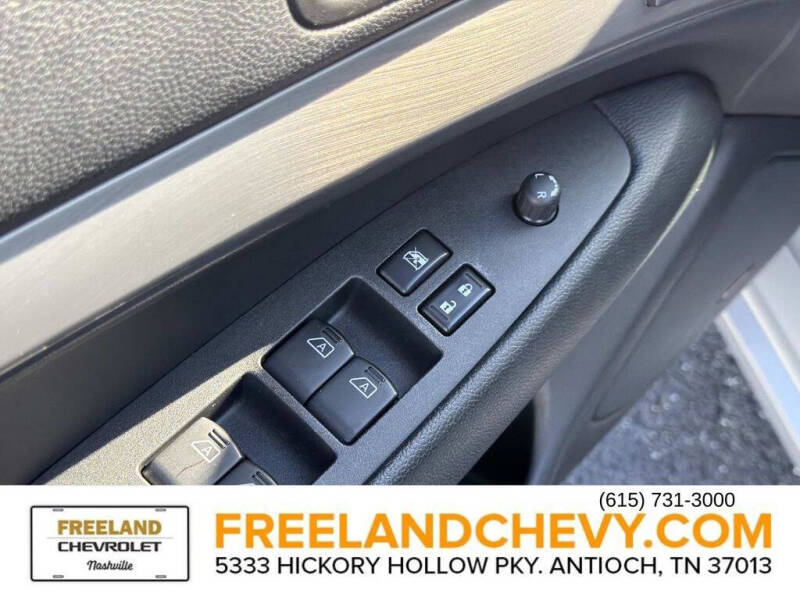 2012 Infiniti G37 Sedan x