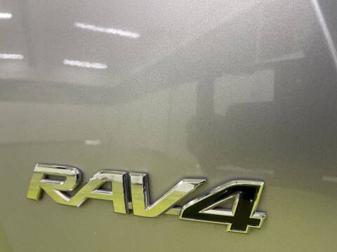 2017 Toyota RAV4 Hybrid XLE