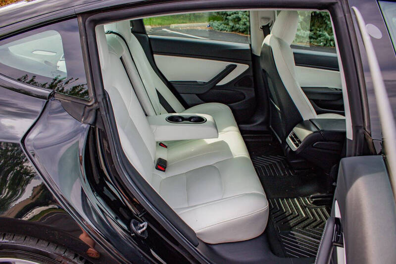 2020 Tesla Model 3 Standard Range Plus