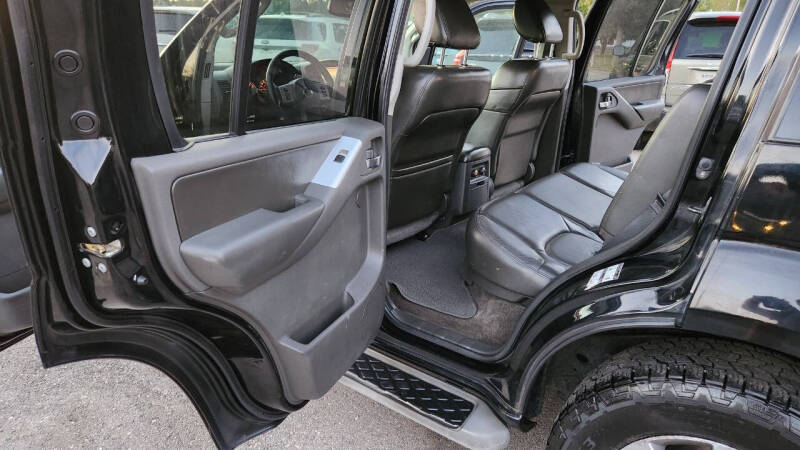 2011 Nissan Pathfinder Silver Edition