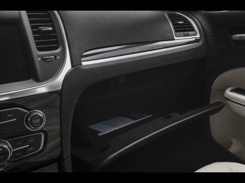 2015 Chrysler 300 Limited