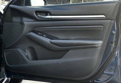 2022 Nissan Altima 2.5 Platinum