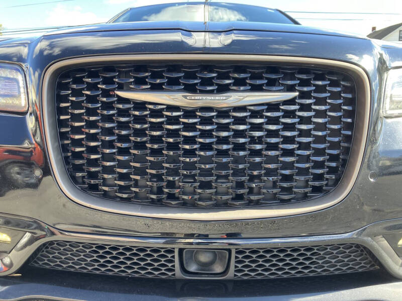 2017 Chrysler 300 S Alloy Edition