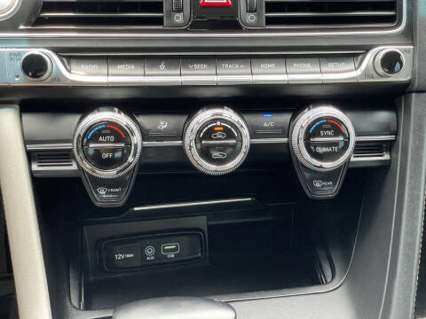 2020 Genesis G70