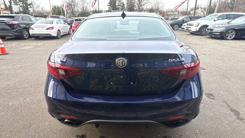 2019 Alfa Romeo Giulia Ti Sport Carbon