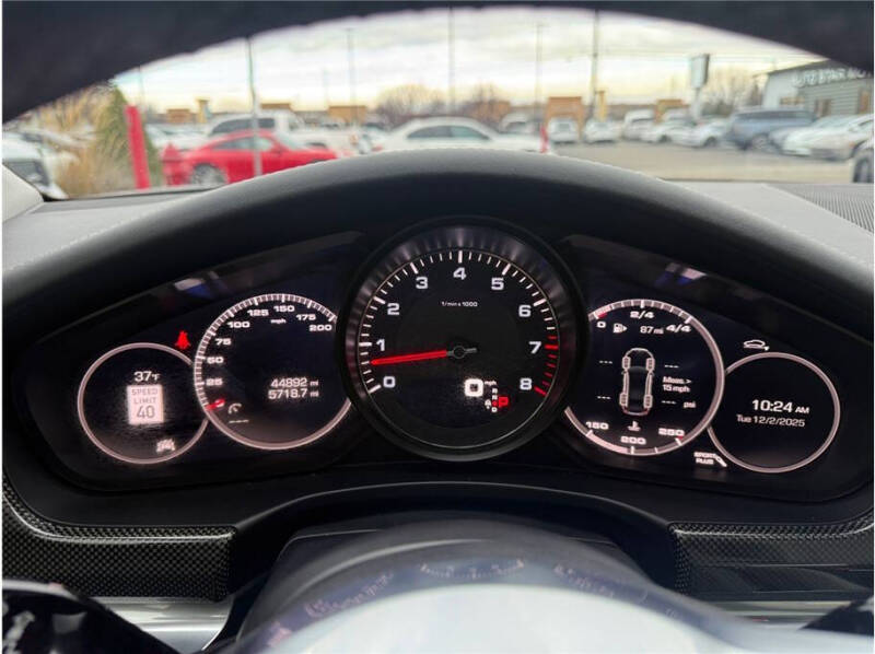 2017 Porsche Panamera 4S