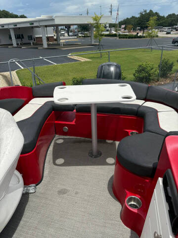 2015 Caravelle Razor