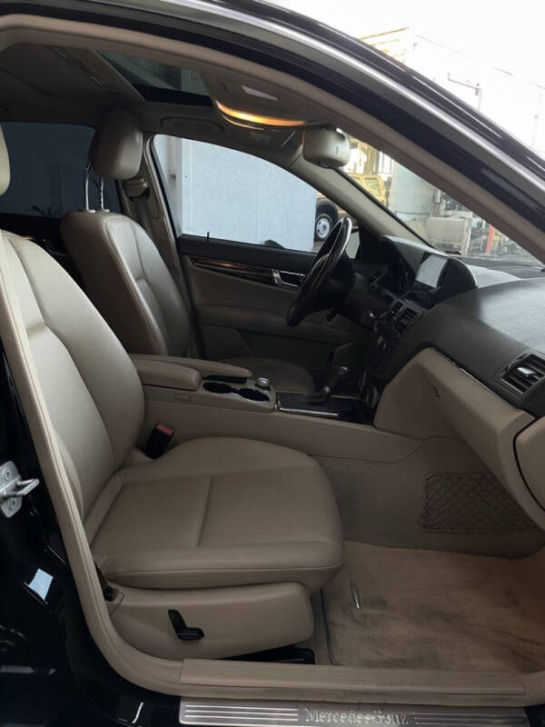 2010 Mercedes-Benz C-Class