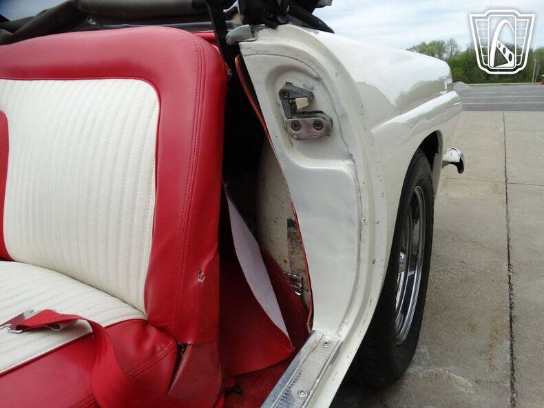 1956 Ford Thunderbird