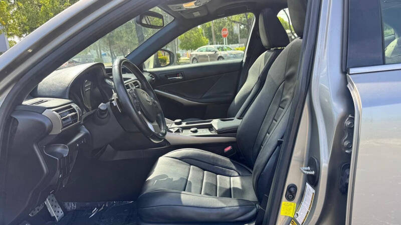 2016 Lexus IS 200t