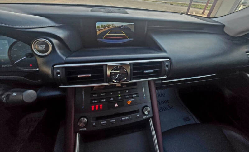 2019 Lexus IS 300