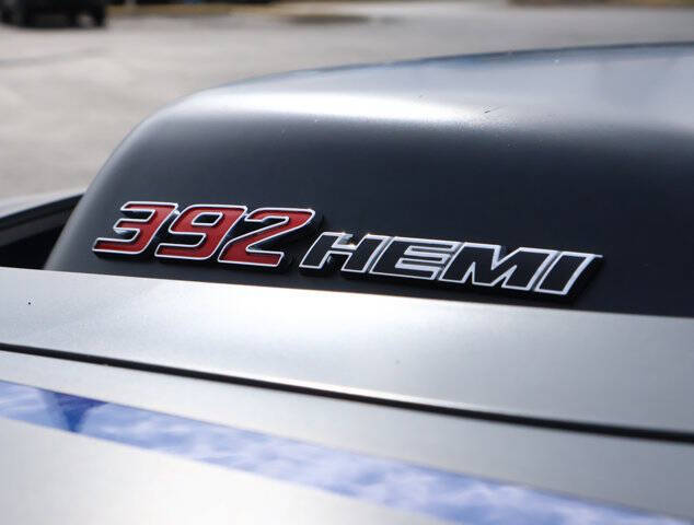 2018 Dodge Challenger 392 HEMI Scat Pack Shaker