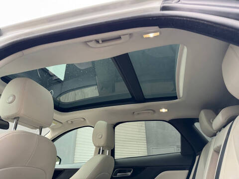 2017 Jaguar F-PACE 35t Prestige