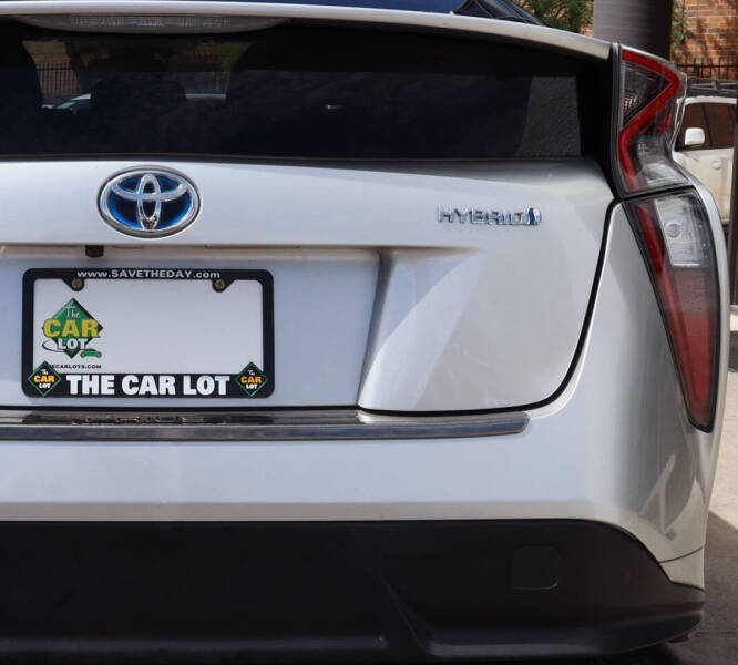 2016 Toyota Prius Three Touring