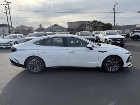 2025 Hyundai Sonata Hybrid SEL