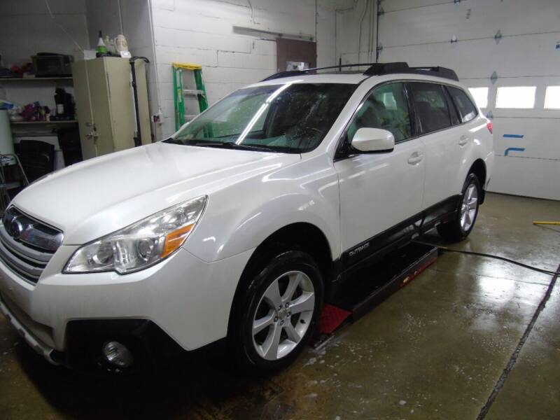 2014 Subaru Outback for sale at C&C AUTO SALES INC in Charles City IA