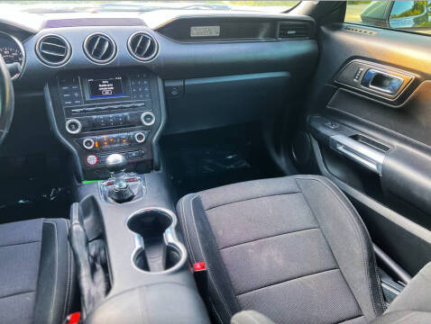 2015 Ford Mustang V6