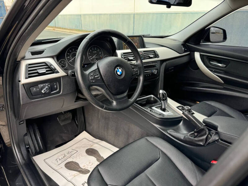 2014 BMW 3 Series 320i