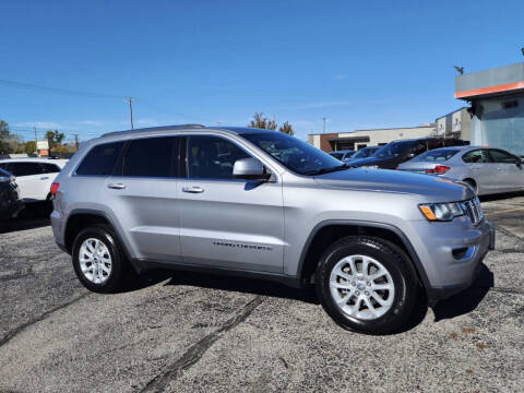 2017 Jeep Grand Cherokee Laredo