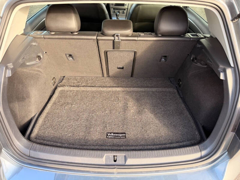 2017 Volkswagen Golf TSI Wolfsburg Edition